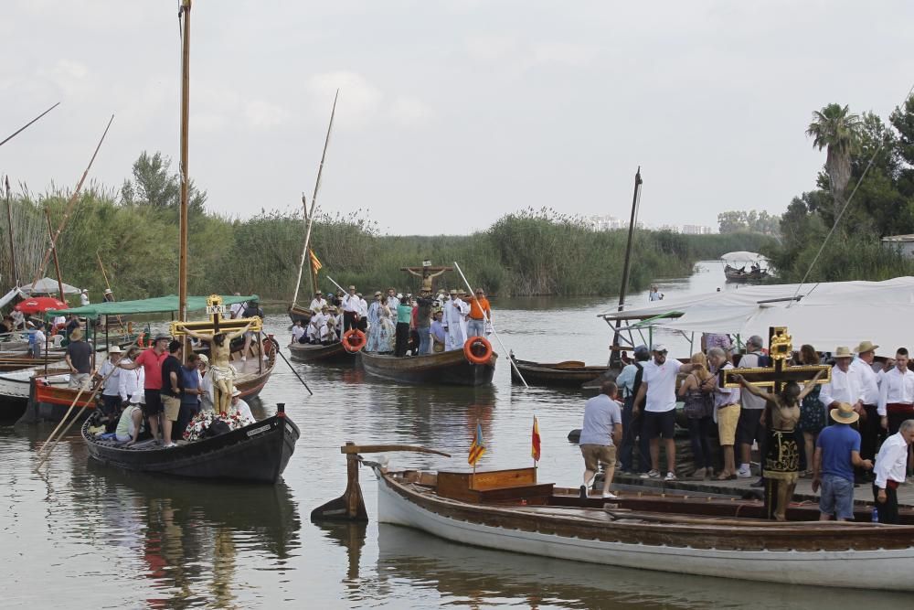 Encuentro de los Cristos de El Palmar, Catarroja, Silla y Massanassa en el Lago de la Albufera