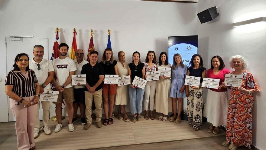 Los centros educativos de Caravaca reciben 5.000 euros en microbecas para apoyar la participación en actividades escolares