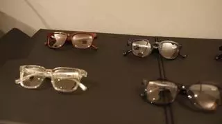 Traducir conversaciones en tiempo real, grabar o "recuperar" la audición: las gafas inteligentes que ya han llegado a Asturias