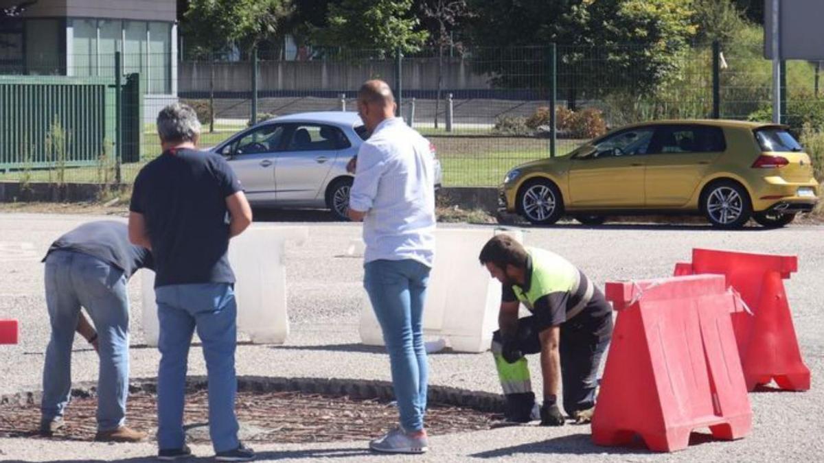 Inicio de las obras, ayer, en el polígono de A Granxa.   | // D.P.