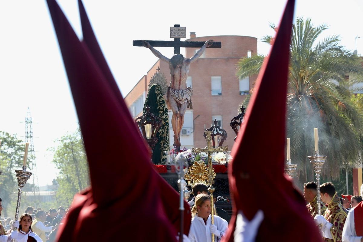 Procesión de la hermandad de las Palmeras en la Semana Santa de Córdoba de 2023.