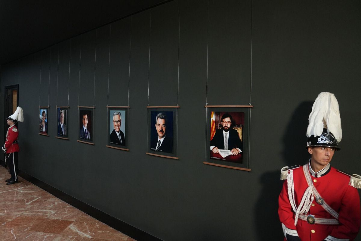 La galería que acoge las fotografías oficiales de los alcaldes de la ciudad, en el Ayuntamiento de Barcelona, a 16 de julio de 2025, en Barcelona, Catalunya (España). 16 JULIO 2025;FOTOGRAFÍAS;RETRATOS;ALCALDES;EXALCALDES;BARCELONA David Zorrakino / Europa Press 16/07/2025. David Zorrakino