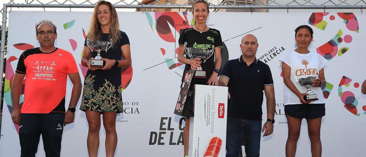 Las ganadoras, desde la izquierda: Cristina De la Torre, Laura Castellano y Patricia Montalvo.