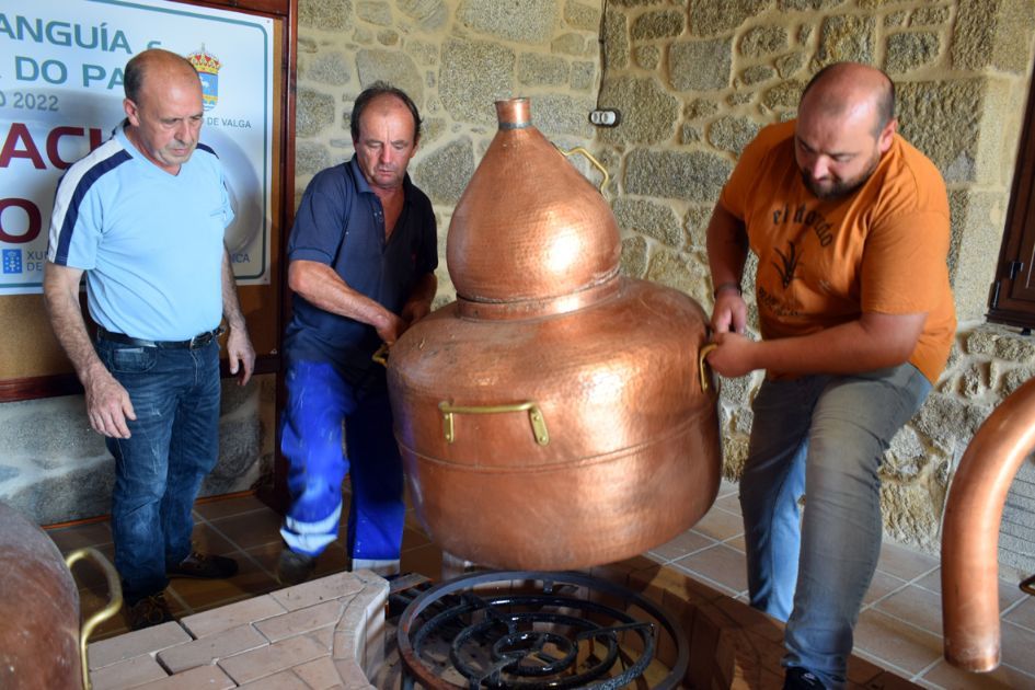 Uno de los momentos de la Festa da Anguía e Mostra da Caña do País.