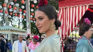 Orfebrería fallera con María Estela en la Feria de Sevilla