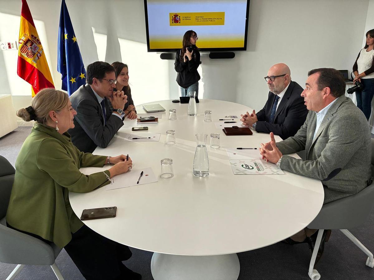 Reunión del sindicato CSIF con el ministro.