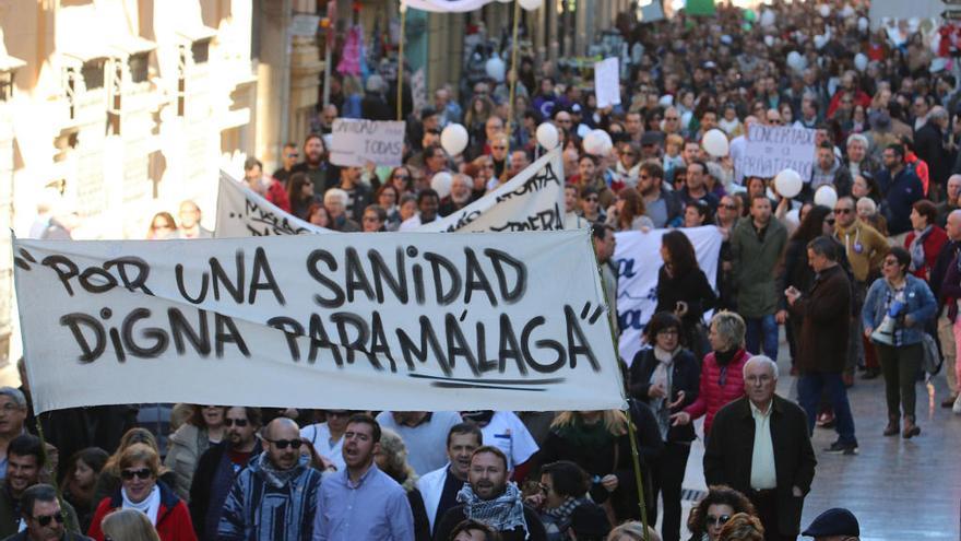 Los malagueños han salido a la calle ya en varias ocasiones para pedir mejoras en la sanidad.