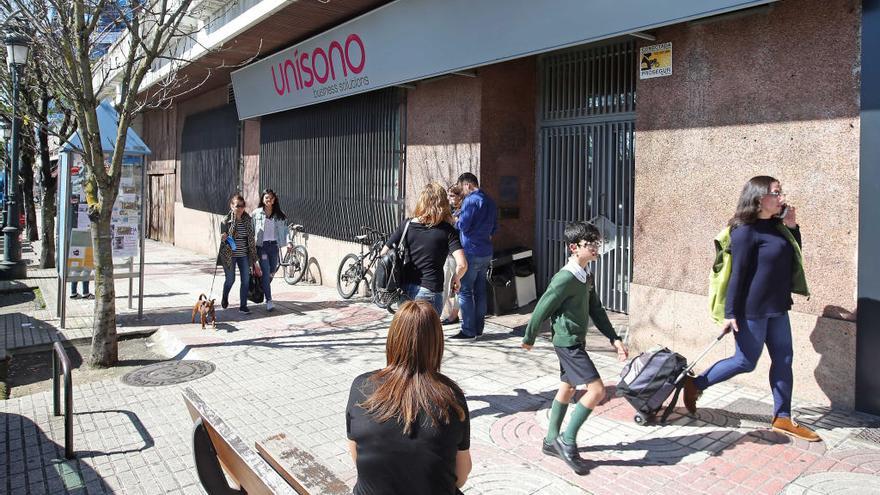 El comité de Unísono paraliza la actividad en el centro de Vigo; la dirección de la empresa no contempla su cese