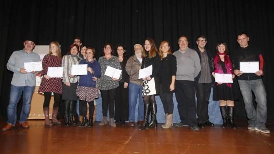 Alzira premia la innovación en la enseñanza y el fomento lector