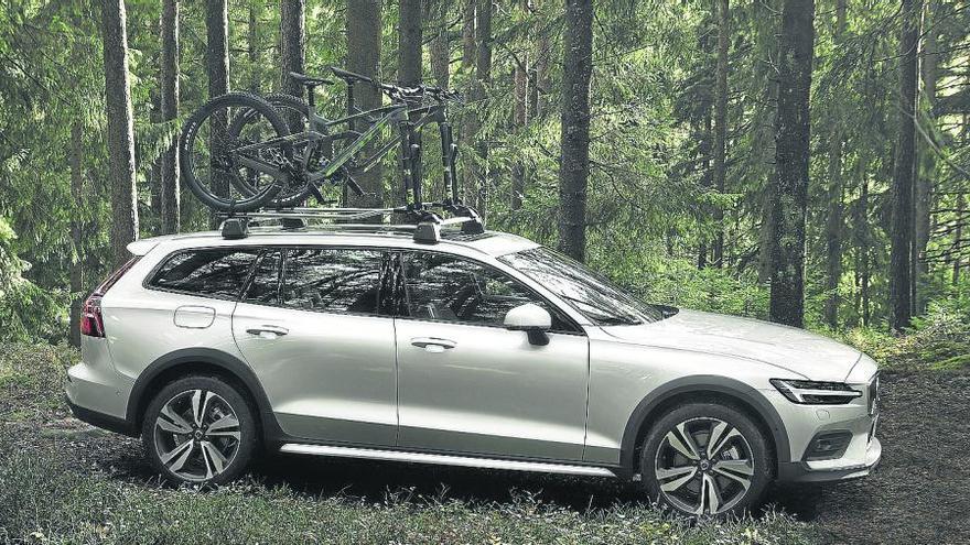 Volvo v60 Cross Country: Aventuras de lujo