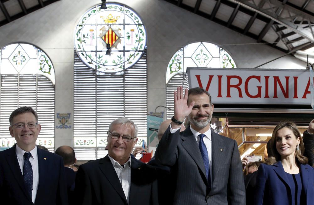 Los Reyes en el Mercado Central de Valencia