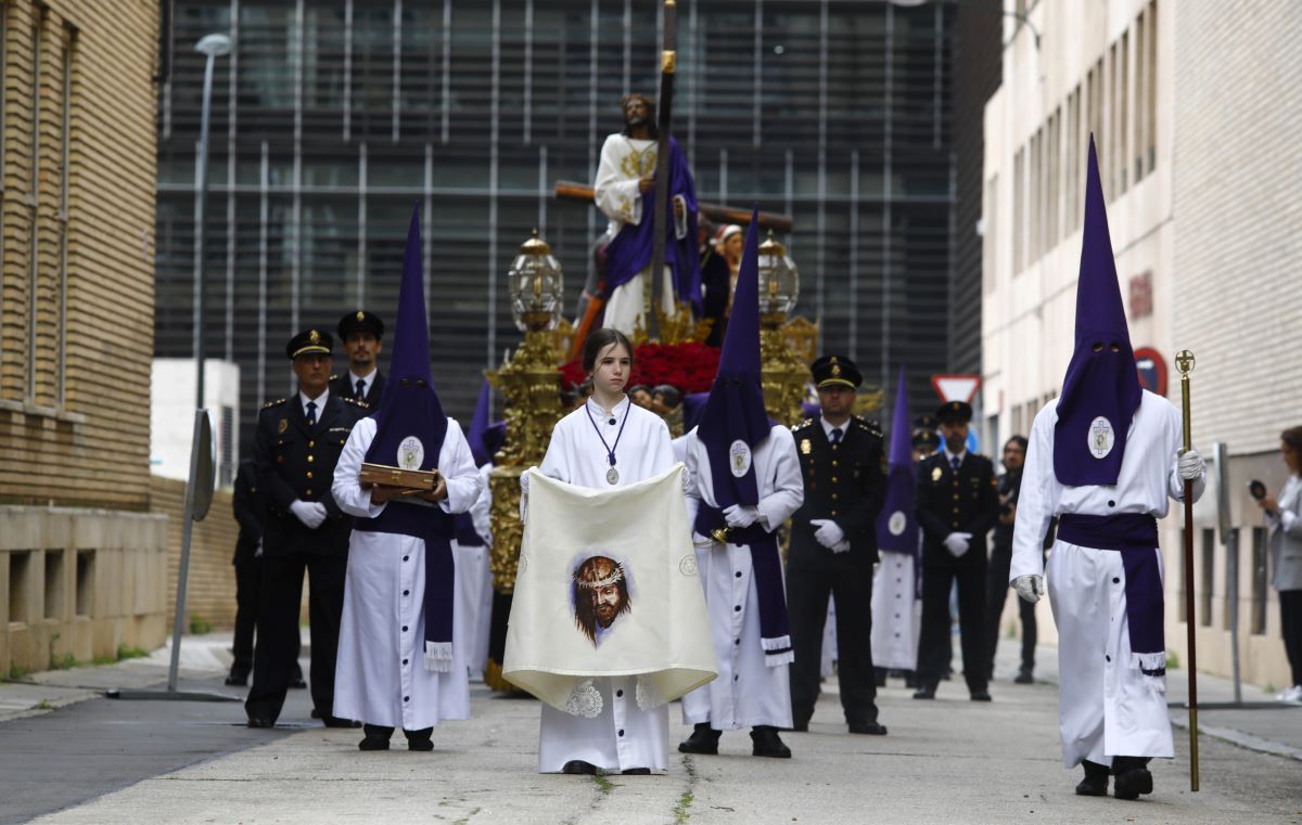 En imágenes | Procesiones del Jueves Santo en Zaragoza