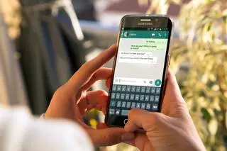 El truco para recuperar los mensajes de WhatsApp que dabas por perdidos