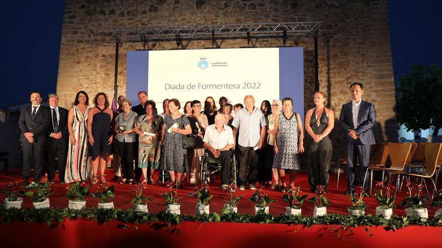 Premios Sant Jaume en Formentera para la librería Tur Ferrer, Can Platé y Marià Castelló