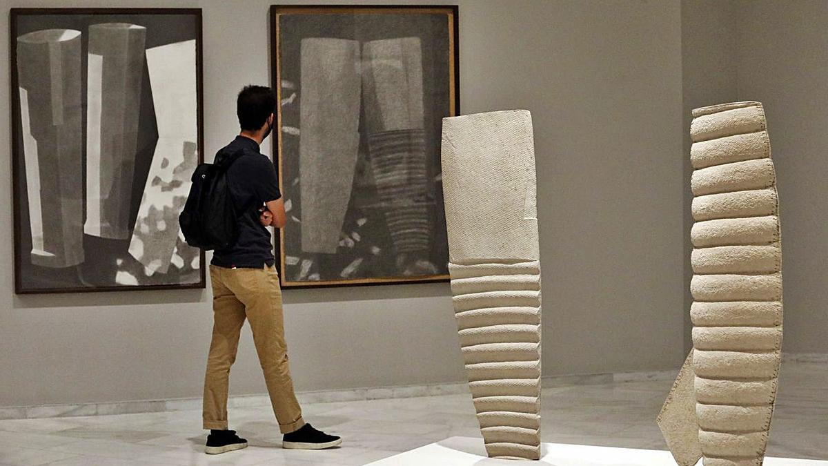 La antología muestra la
relación entre pintura y
escultura.  M.A.Montesinos