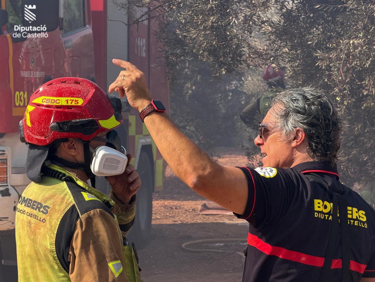 El Consorcio de Bomberos de Castellón continúa trabajando en el incendio forestal de la Vall d'Uixó
