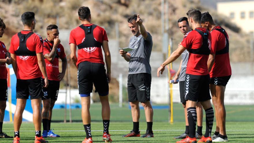 El entrenador Aritz López Garai.