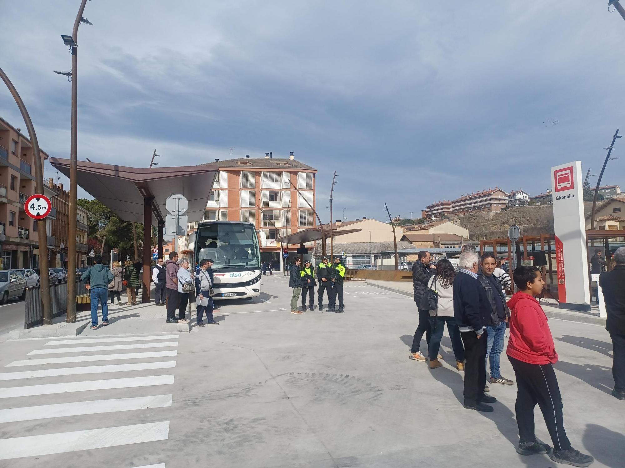 Les millors fotos de la inauguració de l'estació de busos de Gironella