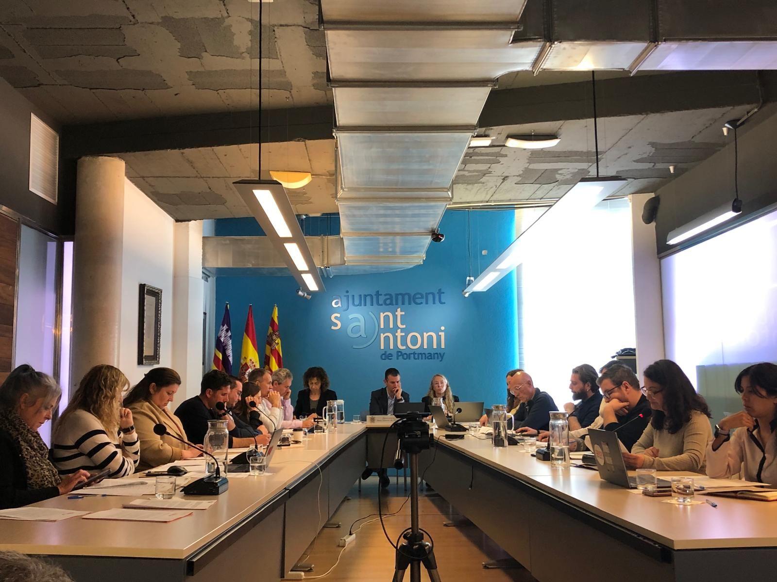 Sesión plenaria en Sant Antoni.