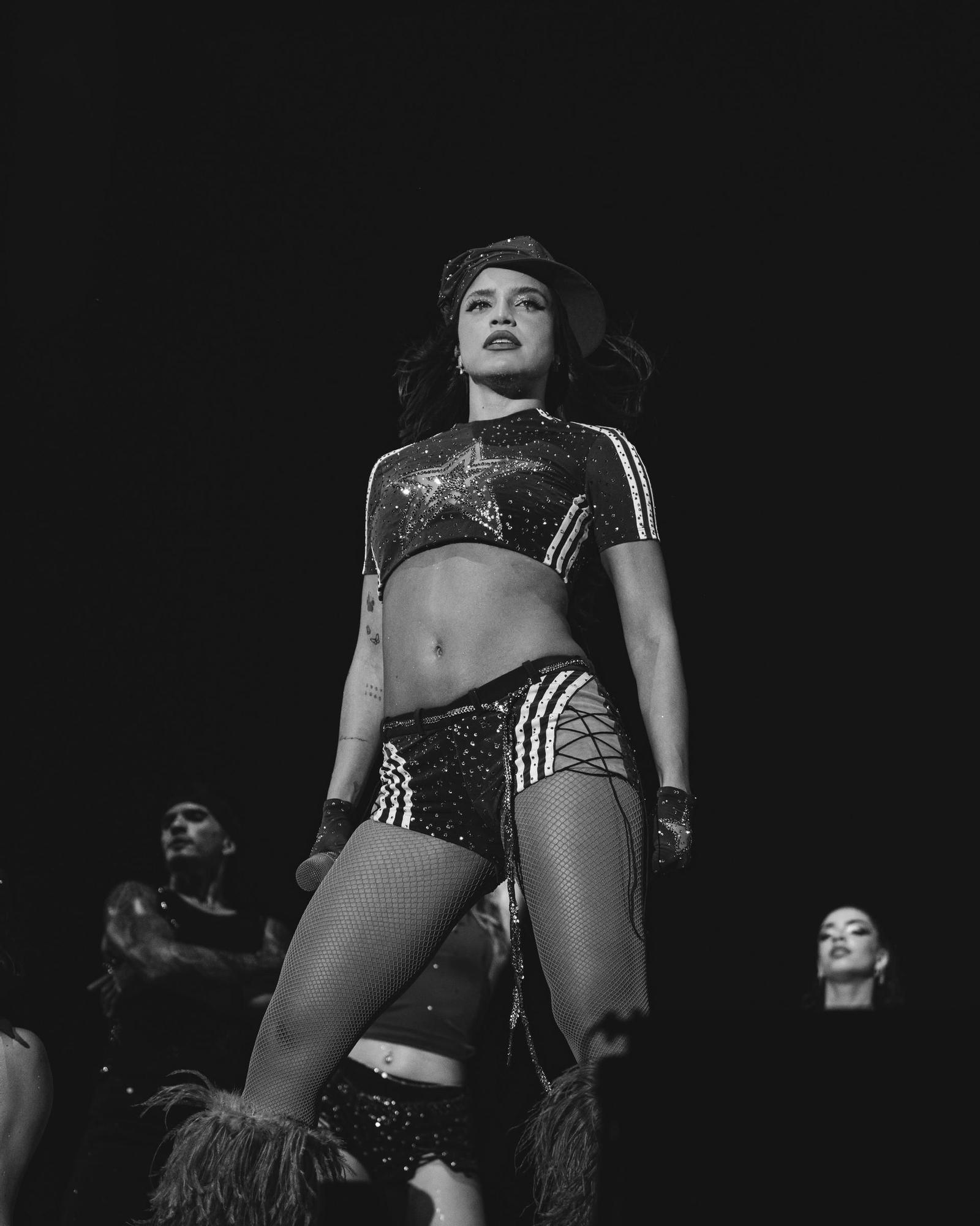 Fotogalería | El brillo de Emilia pone a bailar a toda la Plaza de España