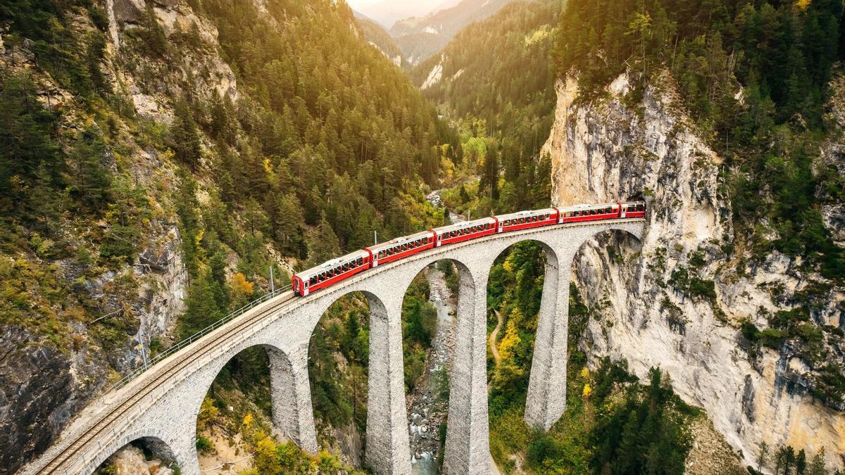Vídeo: Los 8 viajes que debes hacer antes de cumplir 50 años