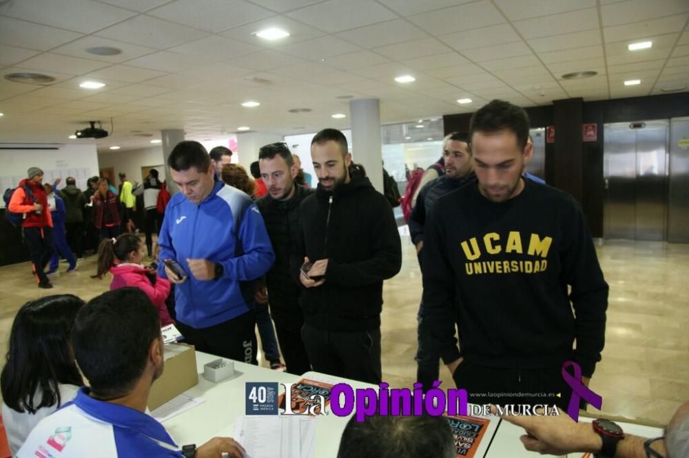 Recogida de dorsales, ambiente y salida de la XXXI Media Maratón Ciudad de Lorca