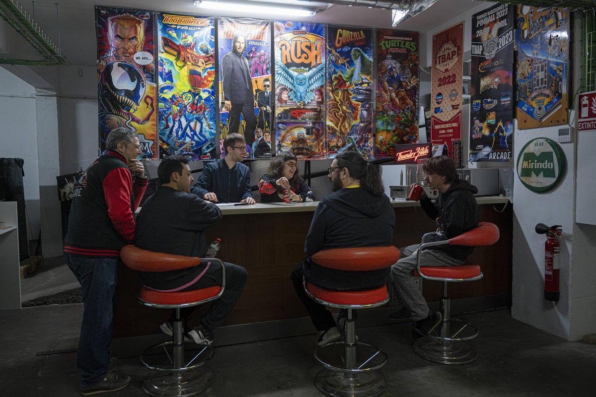 Así es la nueva sede de la asociación ARCADE en Esplugues: con 120 recreativas y medio centenar de pinballs