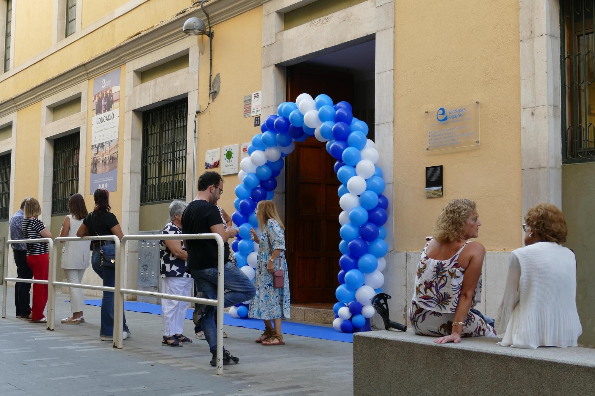 Més de mig miler de persones participen en la trobada d'exalumnes de les Escolàpies