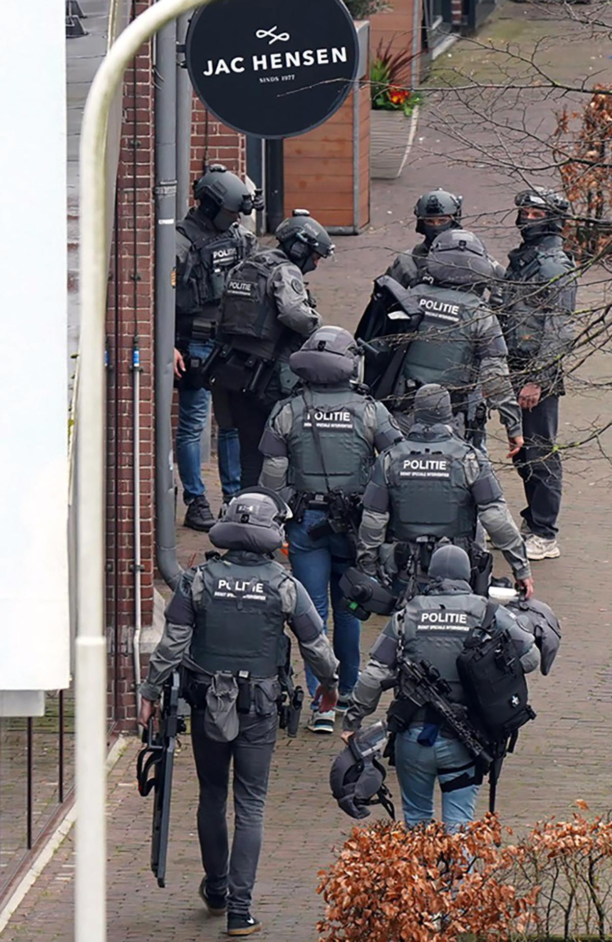 Varias personas son tomadas como rehenes en una ciudad de Países Bajos