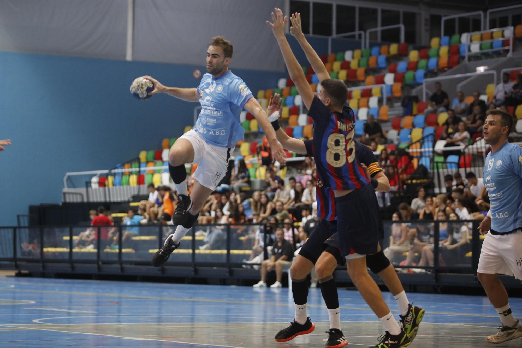 Partido entre el Trasmapi HC Ibiza y el Barça B