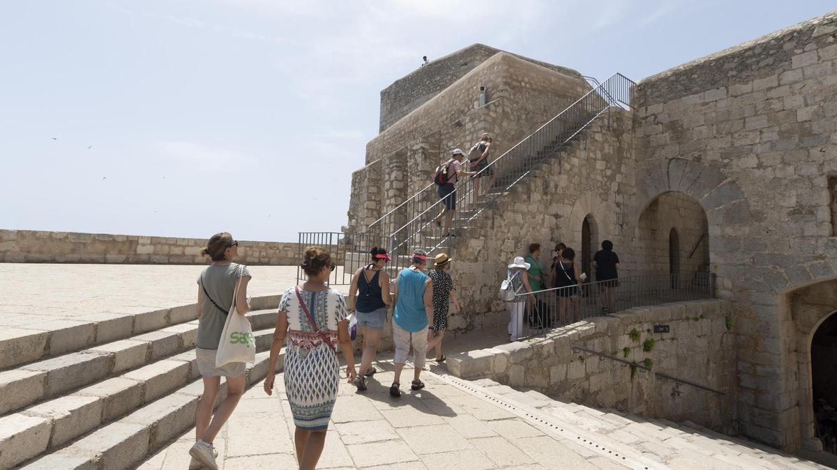 Entrada al castillo de Peñíscola.