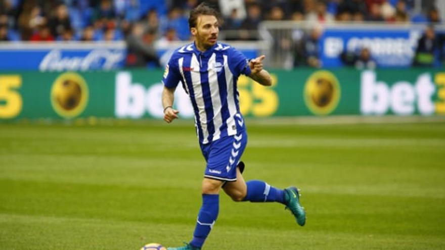 Alexis Ruano, durante un partido // DEPORTIVO ALAVÉS