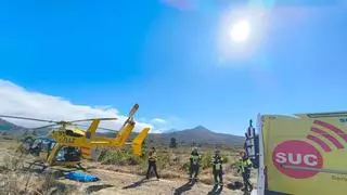 Accidente de tráfico grave en Santiago del Teide: evacuado en helicóptero un motorista tras caer en la TF-82