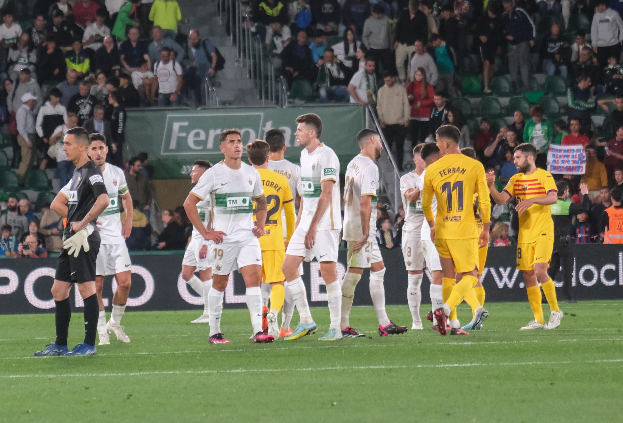 Así se ha vivido el Elche - Barça en el Martínez Valero