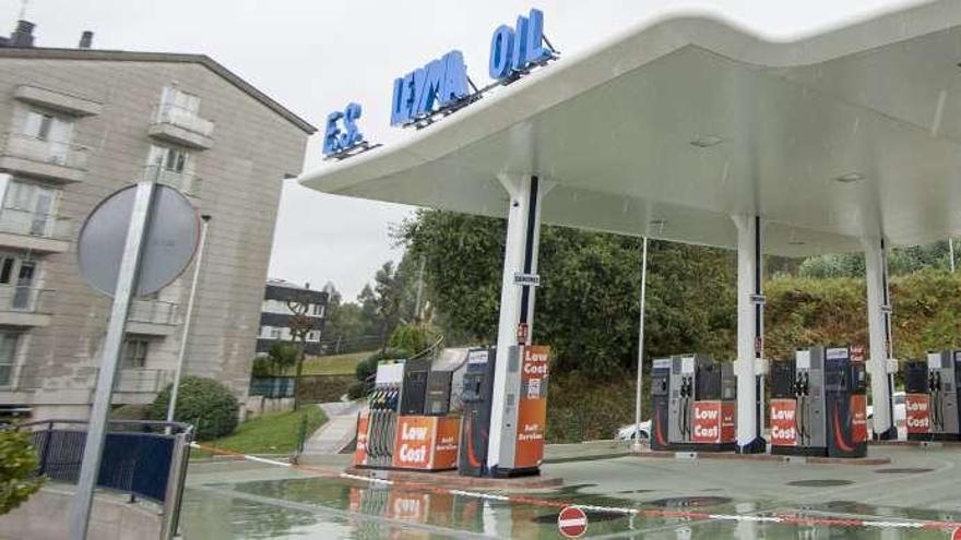 Gasolinera de la empresa Lence Torres, ubicada en la avenida de Finisterre de Arteixo.