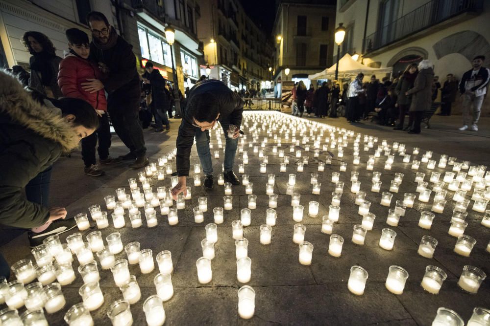 Unes 400 persones es manifesten a Manresa contra la violència masclista