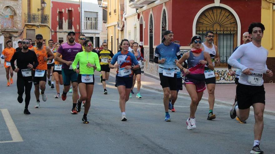 Razyn Abdelali y Marina Camps se imponen en la XVII Volta a Peu l&#039;Alqueria de la Comtessa