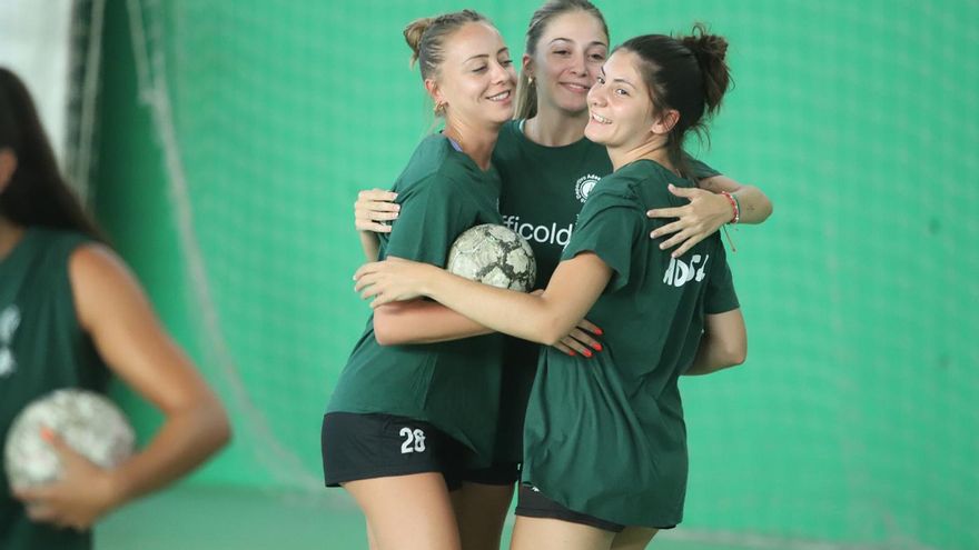 El Salma Adesal busca en Jaén el cetro andaluz en balonmano femenino