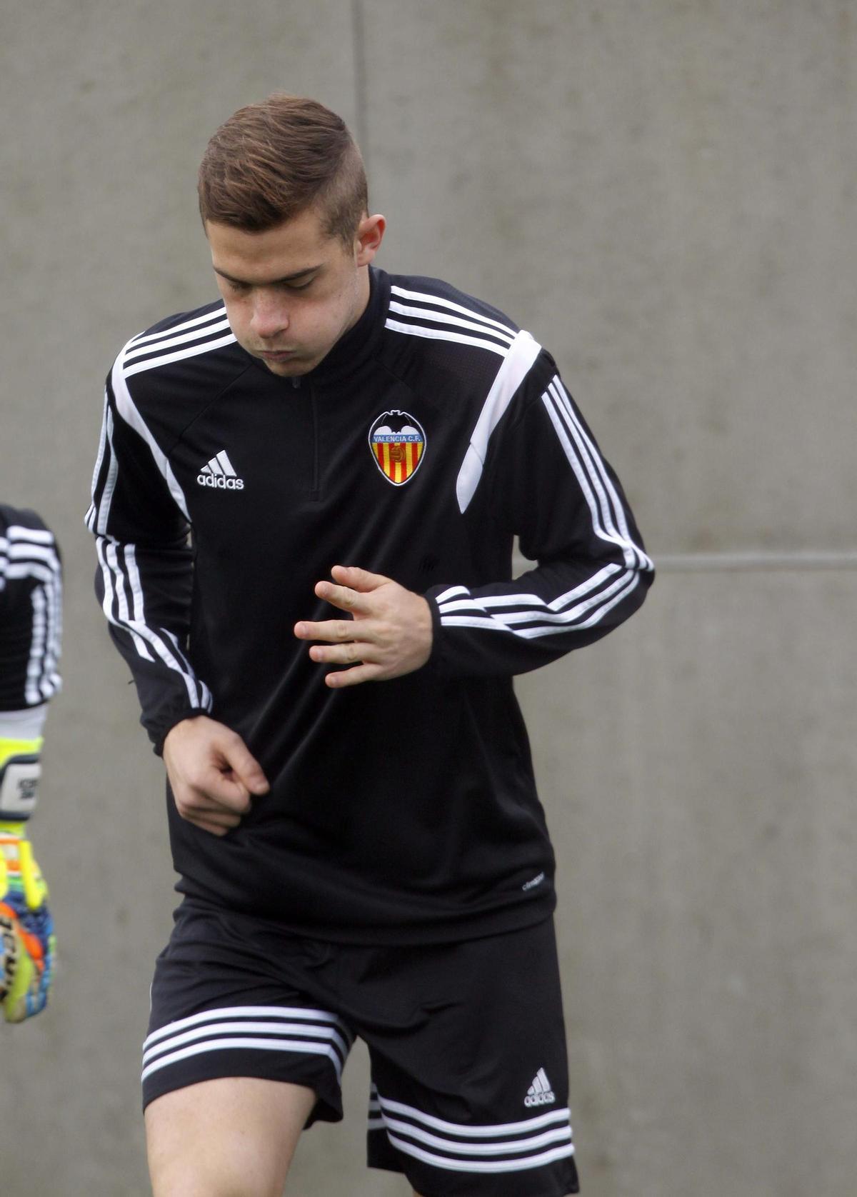 TONI MARTÍNEZ CON EL VALENCIA CF