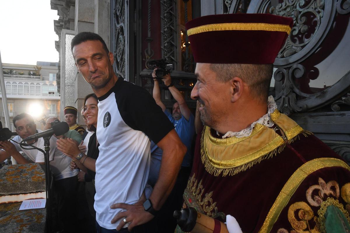 Scaloni, ovacionado en María Pita