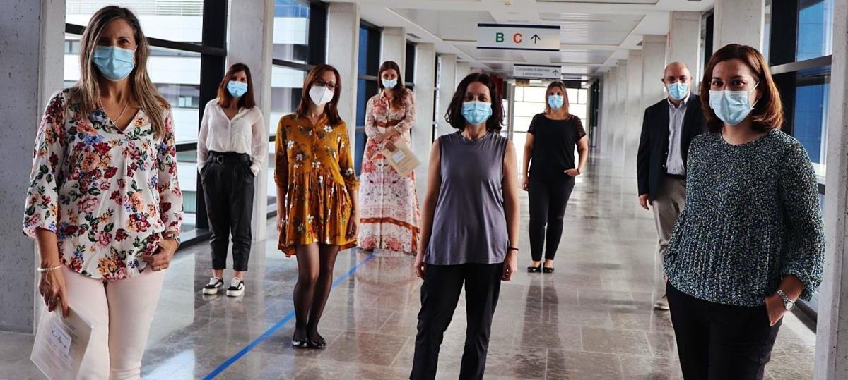 Algunos de los médicos, tras el acto de toma de posesión de sus plazas.