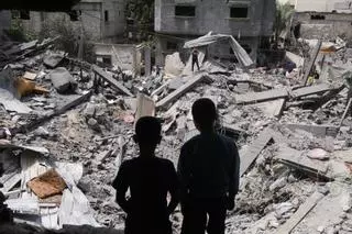 El ejército israelí vuelve a bombardear el campo de refugiados de Nuseirat