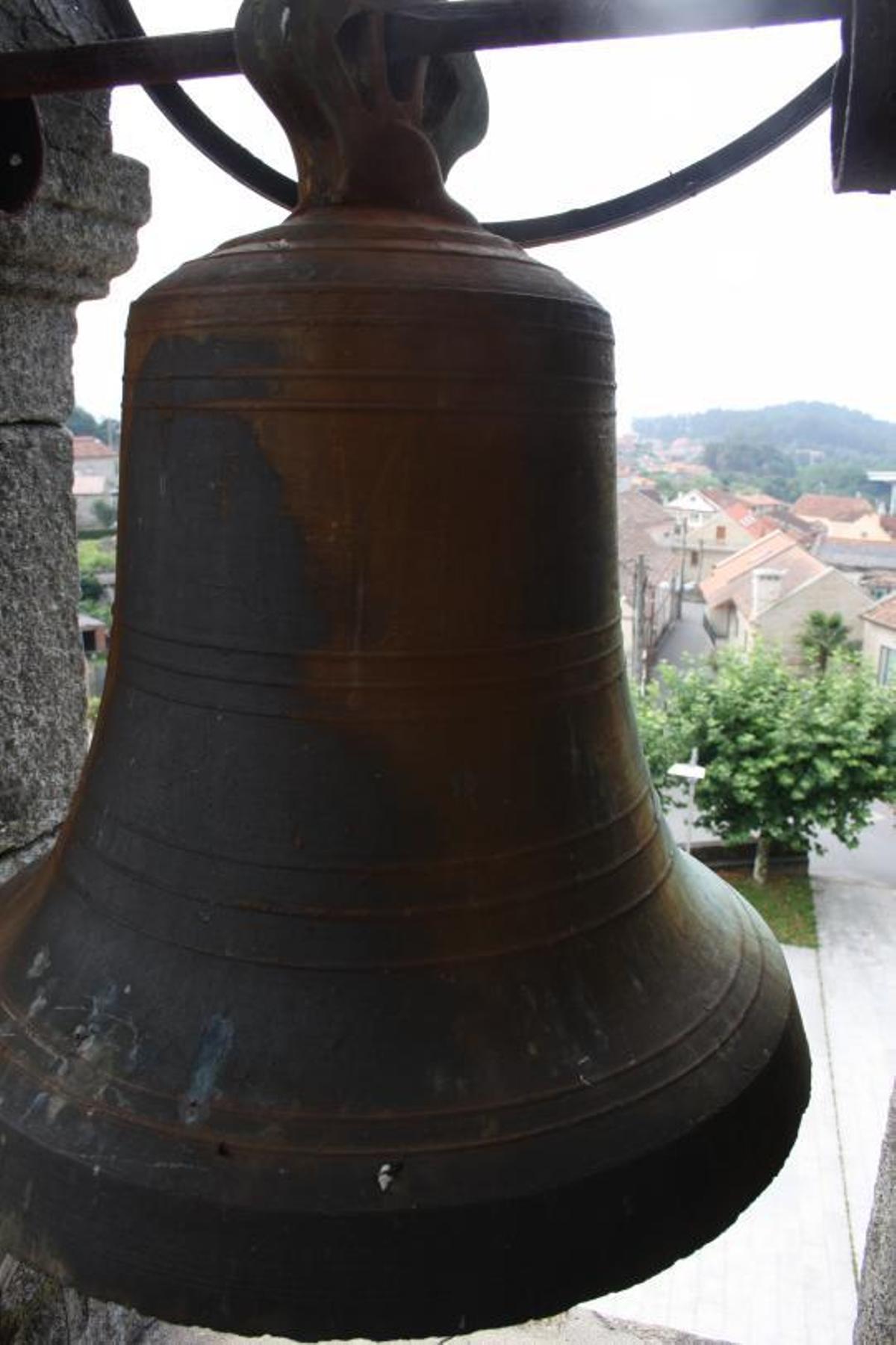 Os toques das campás na igrexa de San Martiño de Moaña