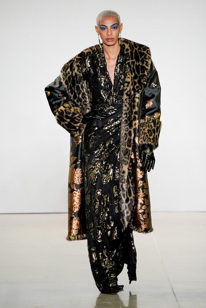 Tadashi Shoji