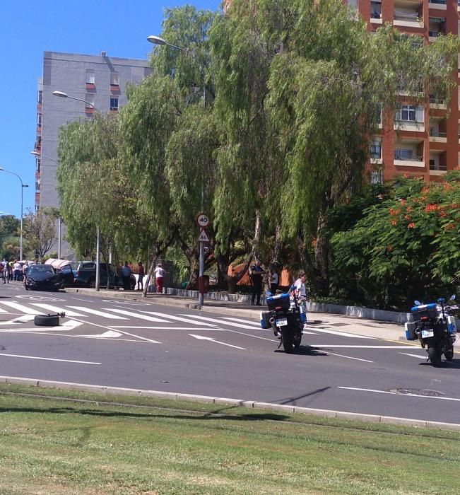 Seis coches embestidos por otro en Cuesta Piedra