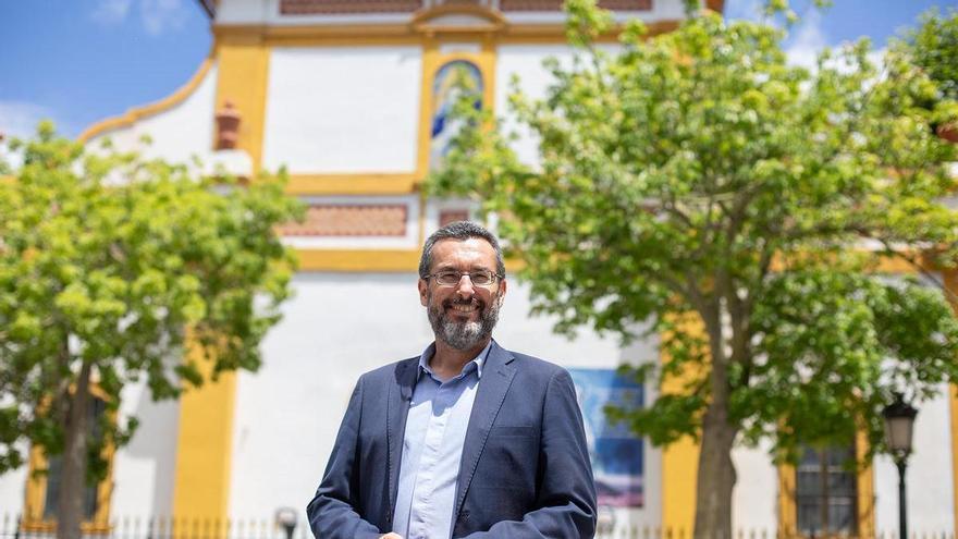 Juan Franco, alcalde de La Línea, habla sobre su ciudad y el realismo mágico