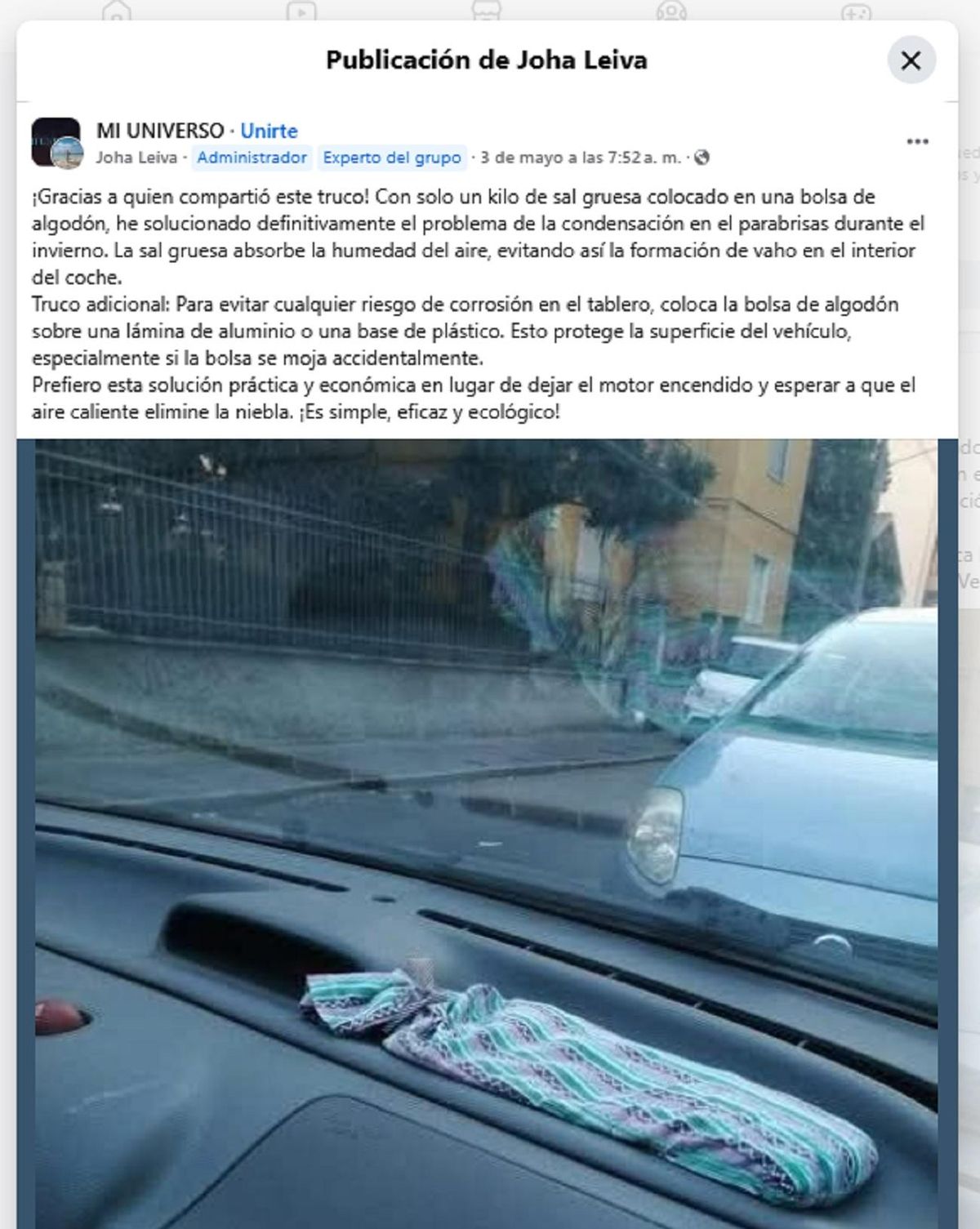 Saco de sal en el salpicadero de un coche para evitar la condensación de la luna.
