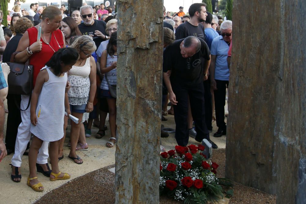 Inauguración del monumento homenaje a las víctimas del metro en el décimo aniversario del accidente