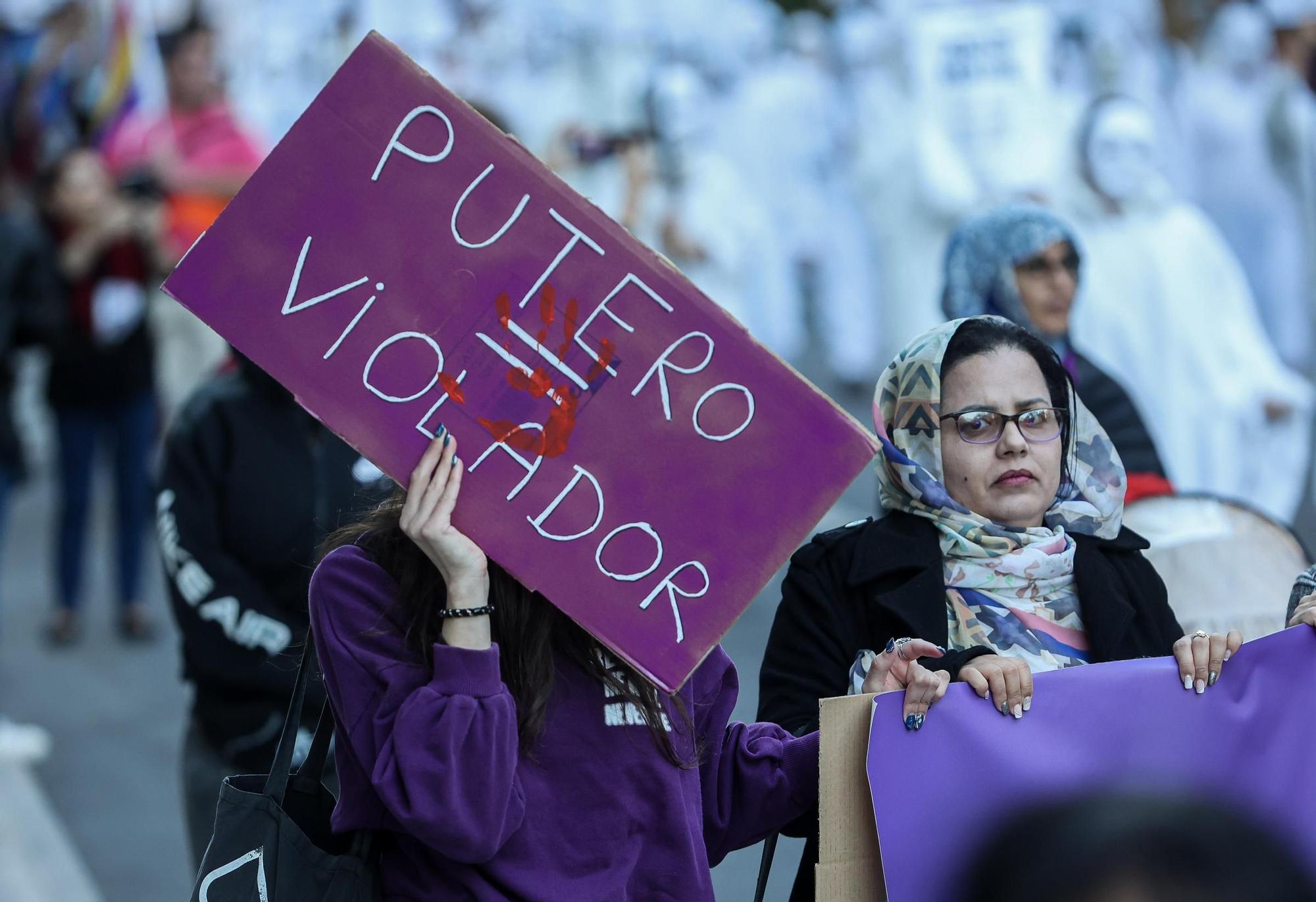 Marcha 8M en Alicante, día de la Mujer