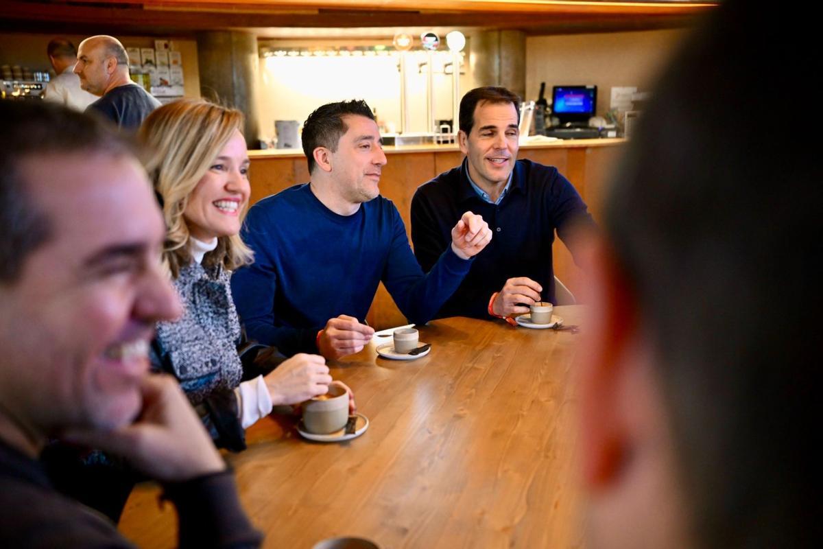 La candidata del PSOE a la presidencia del Gobierno de Aragón, Pilar Alegría, en un acto de campaña electoral.